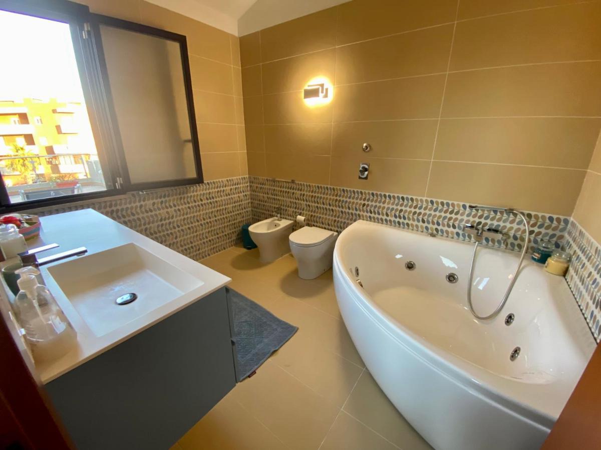 Penthouse Le Isole Apartment